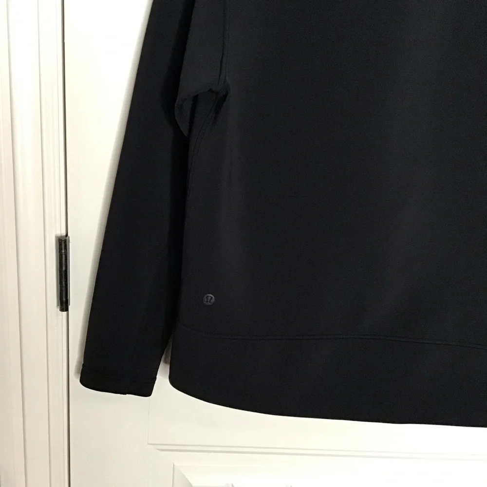 Lululemon Black Nylon Blend Crewneck Shirt Size 8.